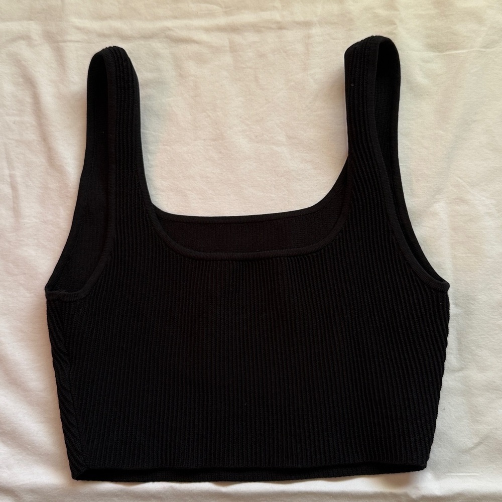 Aritzia Babaton Black Ribbed Crop Top - Picture 2 of 8